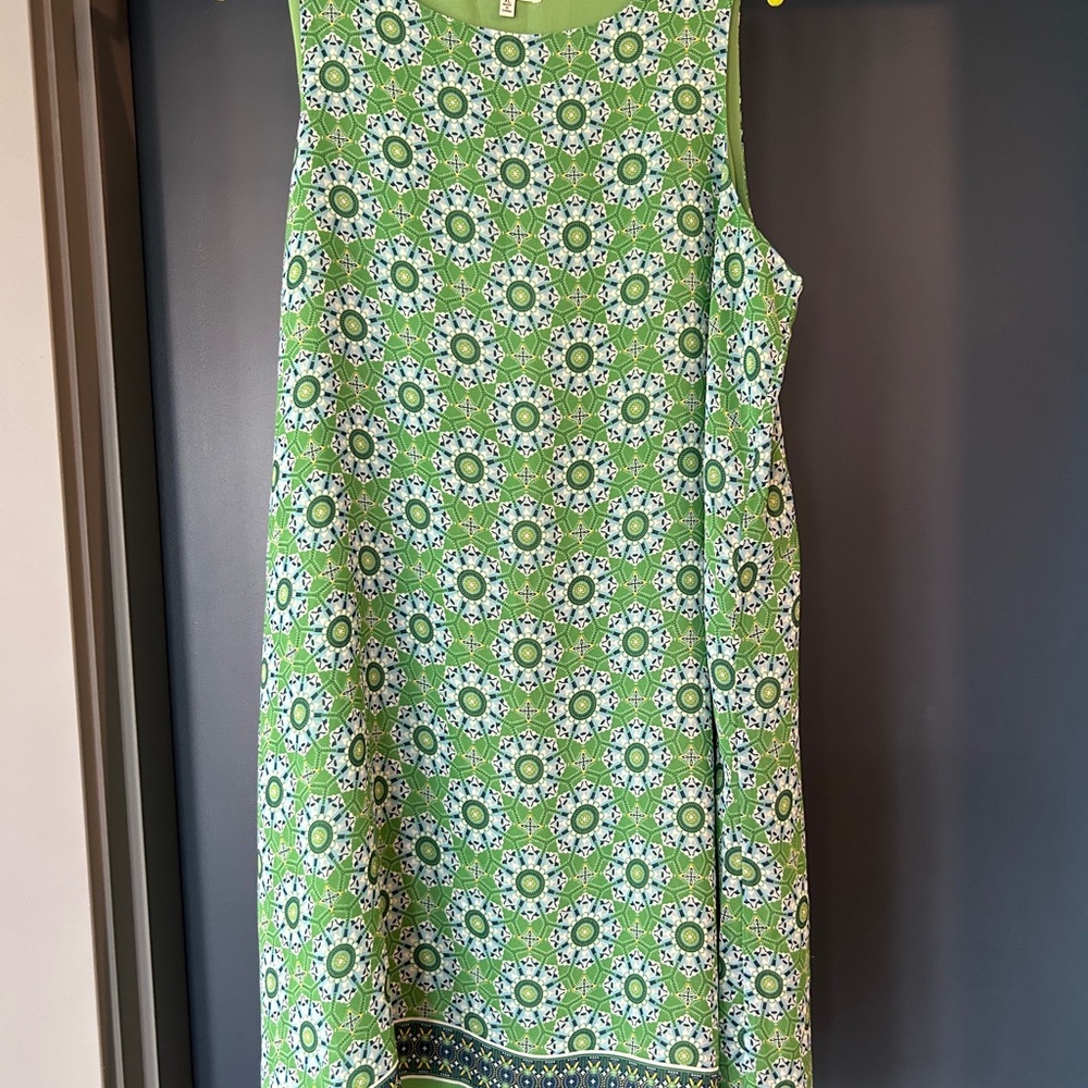 Max Studio Green Sleeveless Sheath Dress for Work